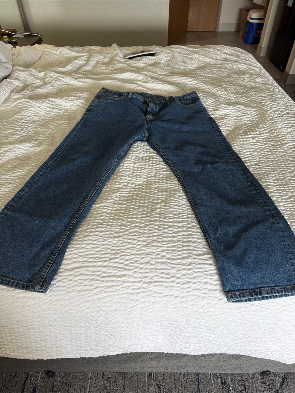 Levi's Men's Relaxed Jeans in Dark Blue